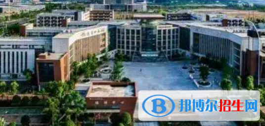 綿陽富樂國際學校高中部