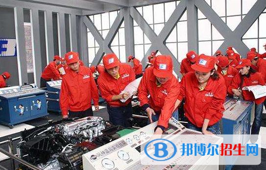 廣州2020年女生讀汽修學(xué)校有前途嗎