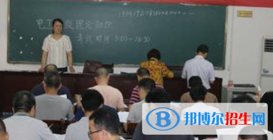 百色右江區(qū)職業(yè)技術(shù)學(xué)校2020年招生簡章