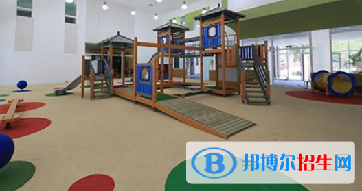 北京樂成國際學(xué)校高中部