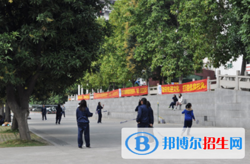 江門工貿職業(yè)技術學校2020年招生辦聯(lián)系電話