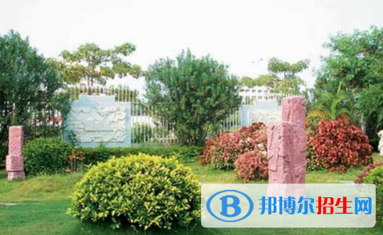 汕頭工藝美術(shù)學校2020年招生辦聯(lián)系電話