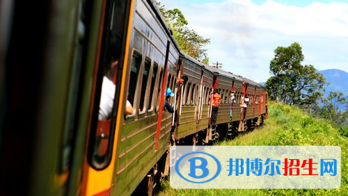 貴陽2020年讀鐵路學?？梢钥即髮W嗎
