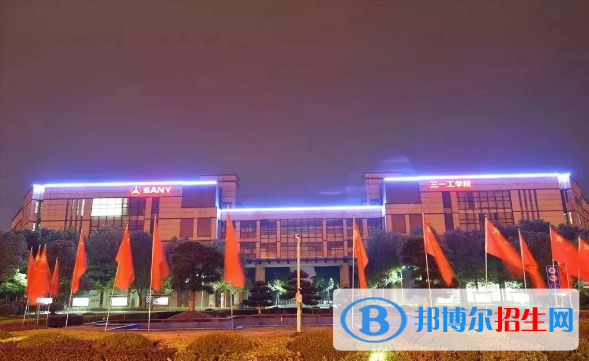 長沙2020年男生讀鐵路學(xué)校好嗎