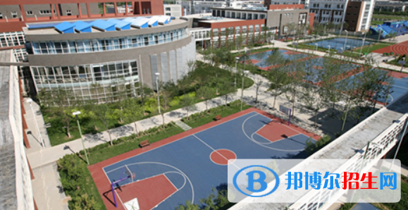 北京新英才國際學(xué)校