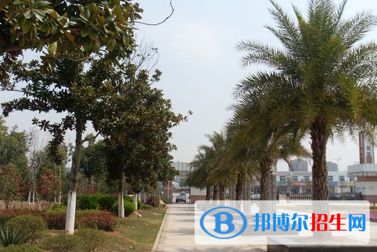 南昌二中中加國際高中2020年學(xué)費(fèi)、收費(fèi)多少
