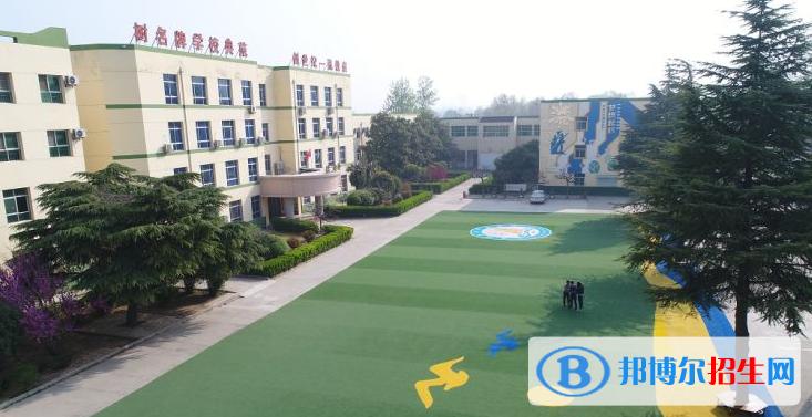 西安臨潼華樂(lè)學(xué)校怎么樣、好不好