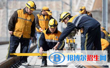 金昌2020年鐵路學(xué)校咨詢(xún)電話(huà)