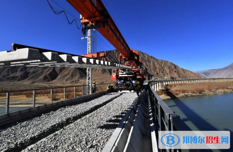 成都2020年沒有畢業(yè)證可以讀鐵路學(xué)校嗎