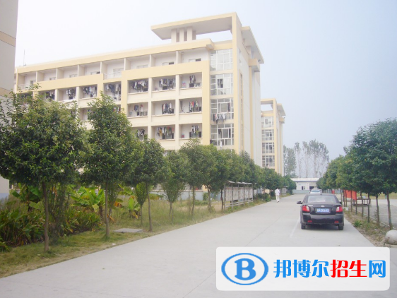 阜陽工商貿(mào)易學(xué)校怎么樣、好不好