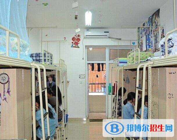 洛陽長城中等專業(yè)學(xué)校2021年宿舍條件