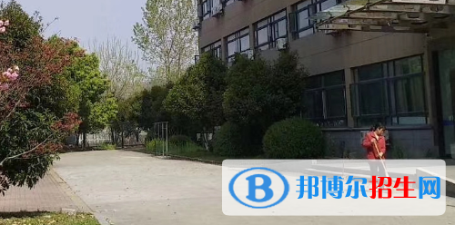 浙江新世紀經(jīng)貿(mào)專修學(xué)院網(wǎng)站網(wǎng)址
