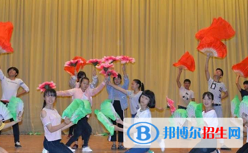 忻城職業(yè)技術學校2020年報名條件、招生要求、招生對象
