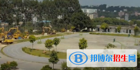 廣西公路技工學(xué)校2020年報(bào)名條件、招生要求、招生對(duì)象