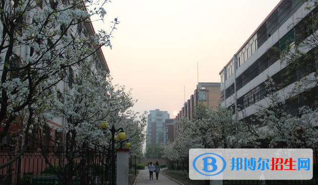 山西現(xiàn)代雙語學校高中部怎么樣、好不好
