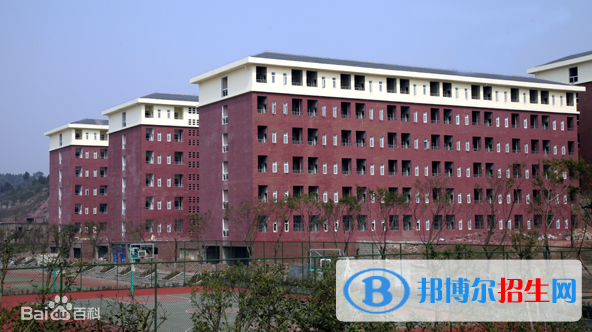重慶2022年汽修學(xué)校好還是大專好