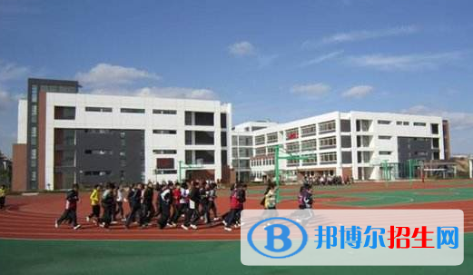 濰坊德潤國際雙語學(xué)校2020年招生辦聯(lián)系電話