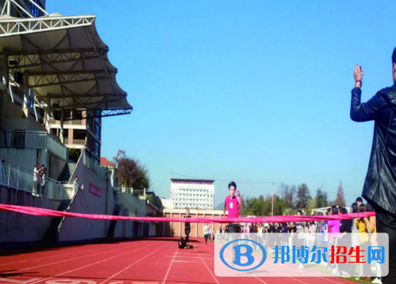 黃山東華技工學校2020年招生辦聯(lián)系電話