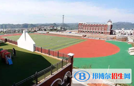 宜昌龍盤湖國際學(xué)校2020年報名條件、招生要求、招生對象