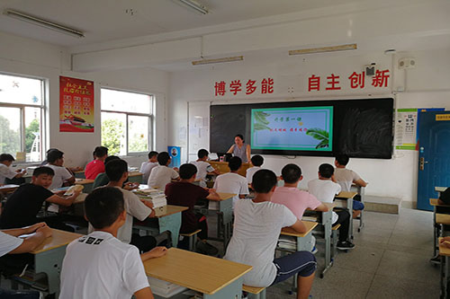 江蘇洪澤中等專業(yè)學(xué)校2020年報(bào)名條件、招生要求、招生對(duì)象