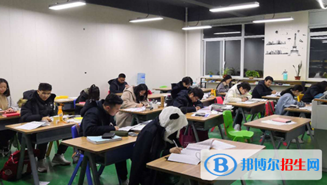 無(wú)錫劍橋國(guó)際高中2020年學(xué)費(fèi)、收費(fèi)多少