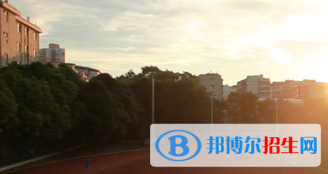 廣西工業(yè)職業(yè)技術學院五年制大專2020年報名條件、招生要求、招生對象