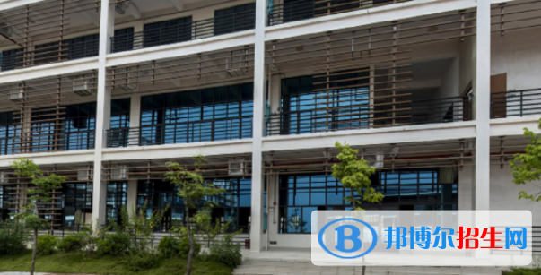 南寧職業(yè)技術(shù)學院是幾專