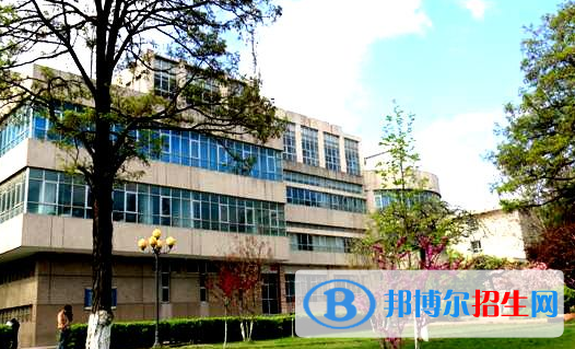 甘肅工業(yè)職業(yè)技術學院五年制大專2020年招生辦聯系電話