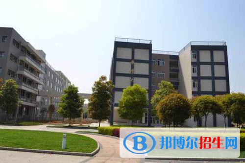 四川華新現(xiàn)代職業(yè)學(xué)院怎么樣、好不好