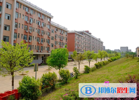 江西應(yīng)用技術(shù)職業(yè)學(xué)院2020年招生辦聯(lián)系電話