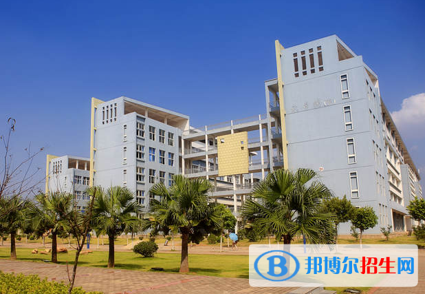 江西應(yīng)用技術(shù)職業(yè)學(xué)院怎么樣、好不好