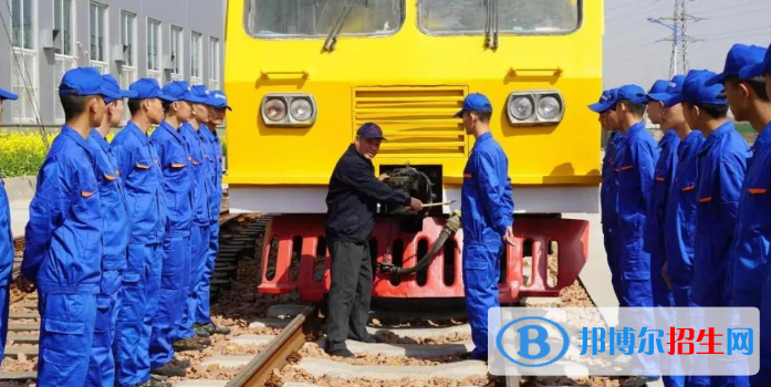 白銀2020年讀鐵路學(xué)?？梢钥即髮W(xué)嗎