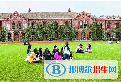 四川國(guó)際標(biāo)榜職業(yè)學(xué)院2020年報(bào)名條件、招生要求、招生對(duì)象
