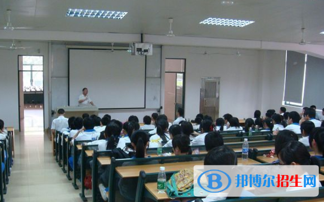 廣州大學附屬中學國際部2020年招生辦聯(lián)系電話