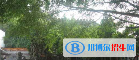玉林市嶺南工業(yè)學校2020年報名條件、招生要求、招生對象