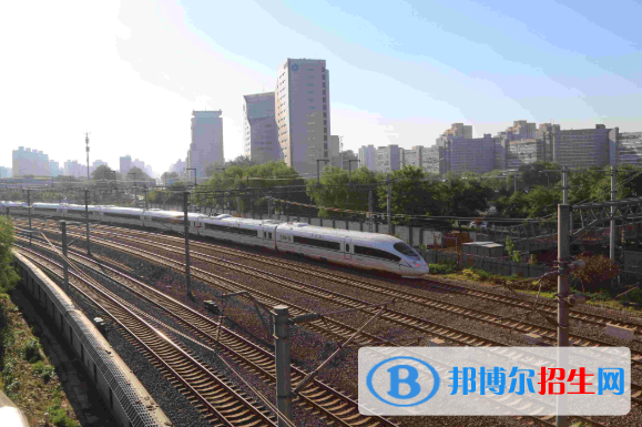 黃岡2020年鐵路學(xué)校學(xué)什么好找工作