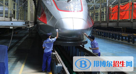 白銀2020年男生讀什么鐵路學(xué)校好