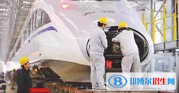 白銀2020年男生上鐵路學(xué)校學(xué)什么專業(yè)好