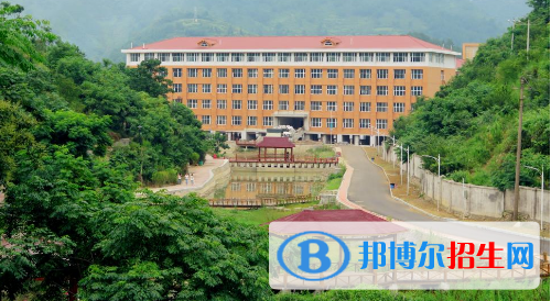 貴州護理職業(yè)技術(shù)學院五年制大專2020年招生辦聯(lián)系電話