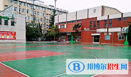 安徽生物工程學(xué)校2020年報(bào)名條件、招生要求、招生對象