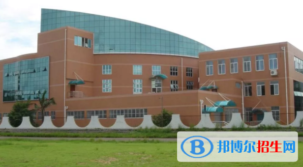 南寧三中國際學校初中部2020年報名條件、招生要求、招生對象