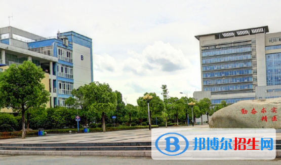 江西醫(yī)學高等?？茖W校2020年宿舍條件