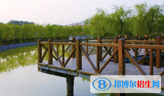 江西醫(yī)學(xué)高等?？茖W(xué)校是幾專