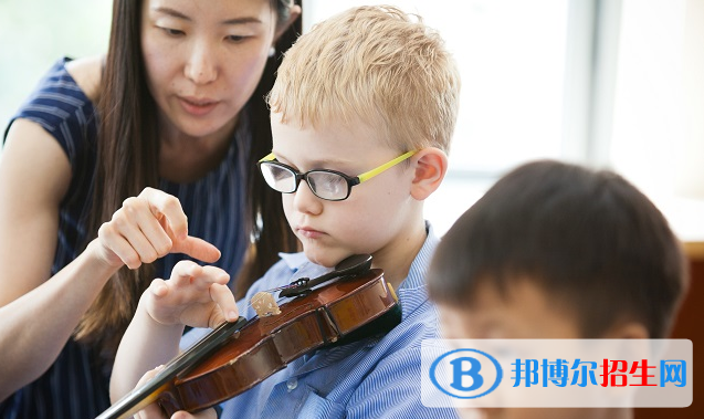 香港耀中國際學(xué)校初中部2020年報(bào)名條件、招生要求、招生對象
