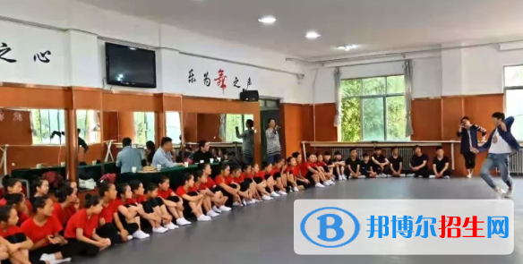 蘭州慈愛實驗藝術(shù)職業(yè)學(xué)校2020年報名條件、招生要求、招生對象