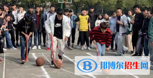 貴陽現(xiàn)代裝備制造技工學(xué)校地址在哪里
