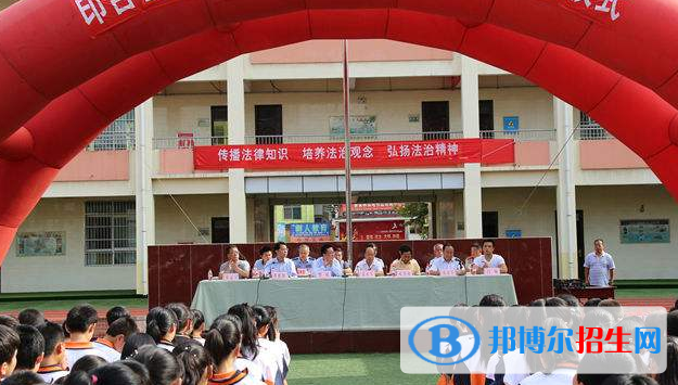 銅川印臺區(qū)高樓河中學(xué)2020年報名條件、招生要求、招生對象
