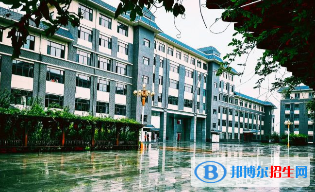 山西運(yùn)城國際學(xué)校初中部2020年招生辦聯(lián)系電話