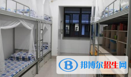  鳳翔縣彪角中學(xué)2020年宿舍條件