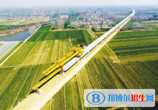 襄陽2020年初中生可以上的鐵路學校